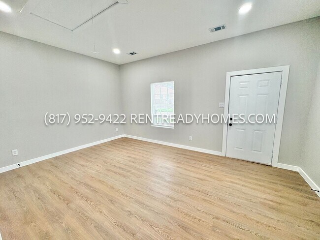 Building Photo - 6534 Myrtle St