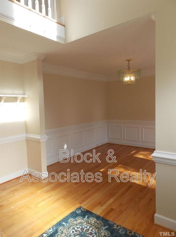 Photo - 1905 Castleburg Dr House