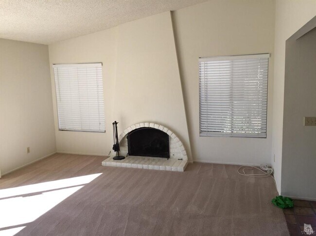 Building Photo - 2158 Portola Ln