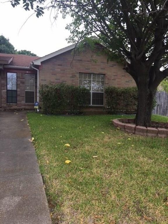 Primary Photo - Brook Meadows Cir