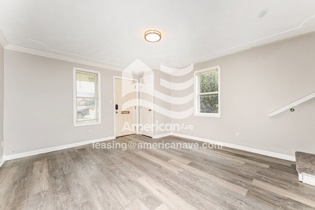 Foto del edificio - 153 McAdam Ave