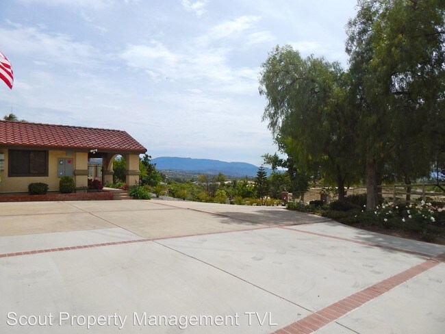 Building Photo - 4 br, 3.5 bath House - 38580 Ganson Place