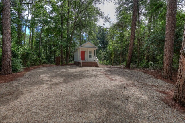 Foto del edificio - 1 bedroom/ 1 bathroom available 03/01!