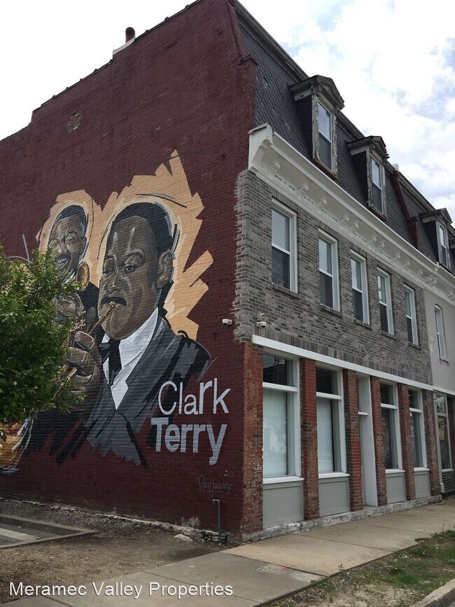 Foto del edificio - 7718 S Broadway