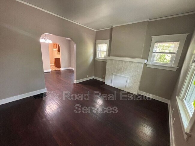 Foto del edificio - 2109 Victoria Ave