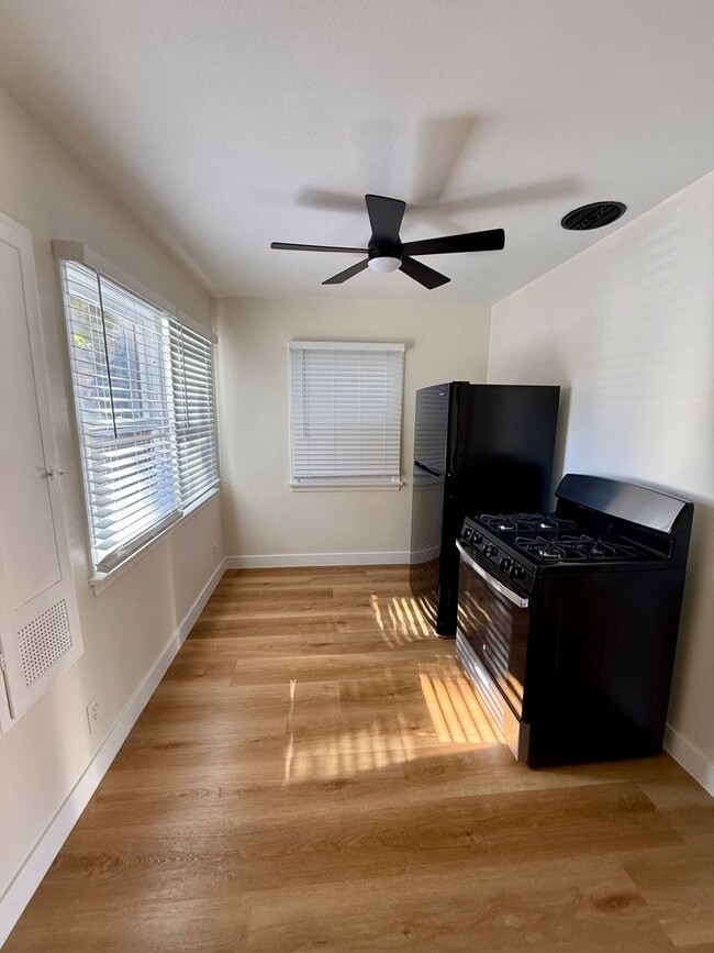 Foto del edificio - Beautifully restored 1 bed 1 bath home