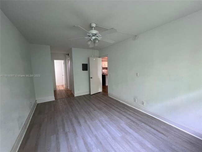 Building Photo - 2401 Riverside Dr