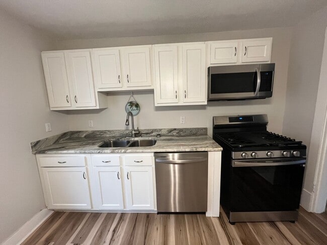Photo - 3906 Southern Pkwy Apartment