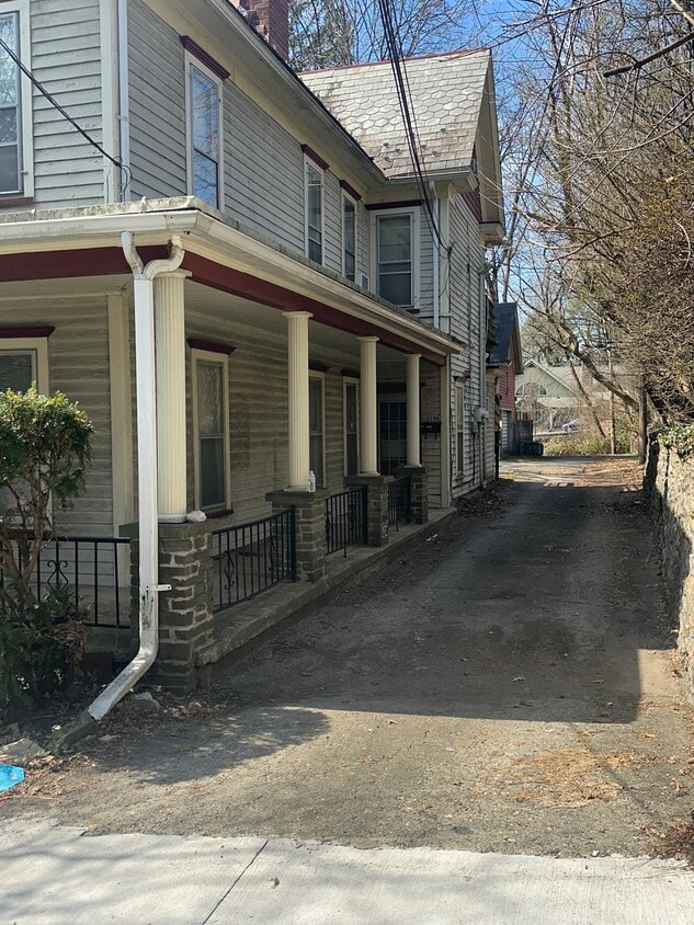 Foto del edificio - 113 N 6th St