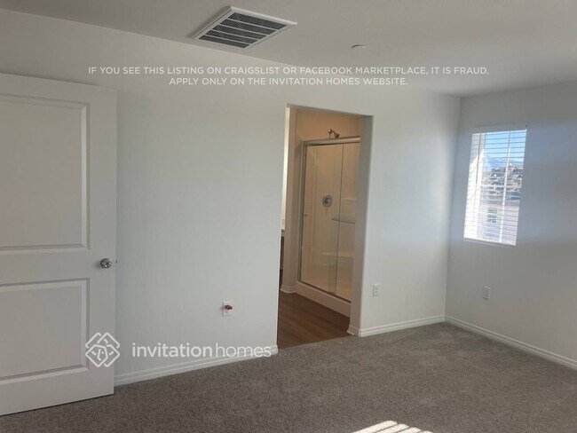 Foto del edificio - 2451 Gunner Ridge Way