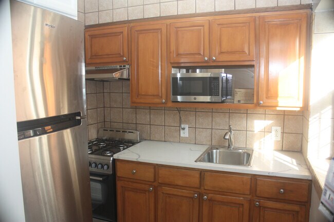 New kitchen - 1554 Fulton St