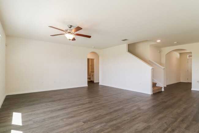 Building Photo - 2170 Ranch Side Rd