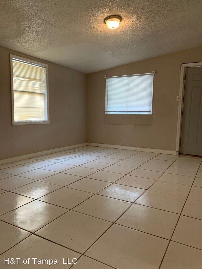 Building Photo - 3 br, 2 bath House - 3801 N. 57th St.