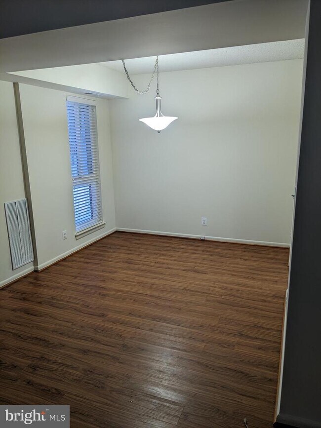 Foto del edificio - 11841 Shire Ct