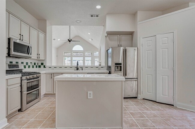 Foto del edificio - 10615 Indian Paintbrush Ln