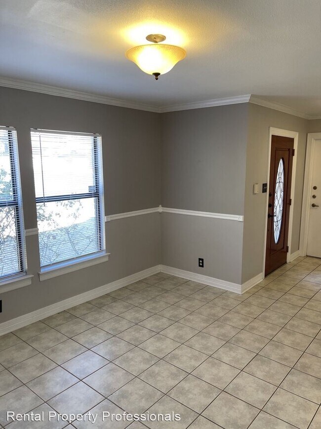 Building Photo - 4 br, 2.5 bath House - 16507 Canyon Cross