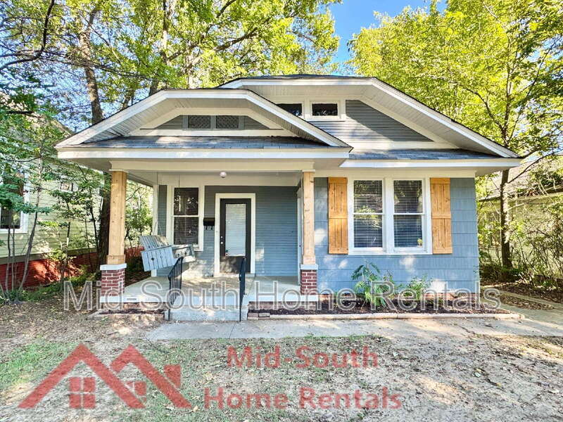 Photo - 666 Landis St