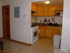 Primary Photo - 1525 Plimpton Ave
