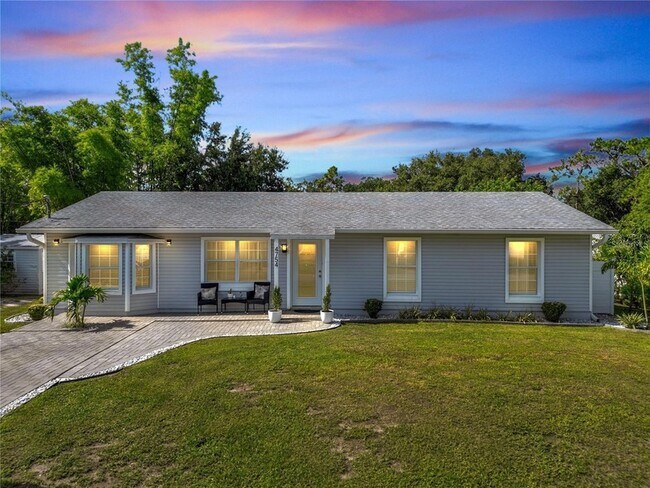 Foto del edificio - 4754 Lake Shore Dr