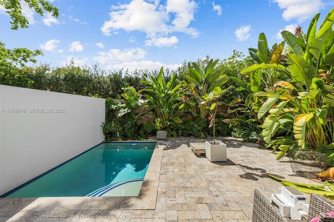 Foto del edificio - 442 SW 15th Rd