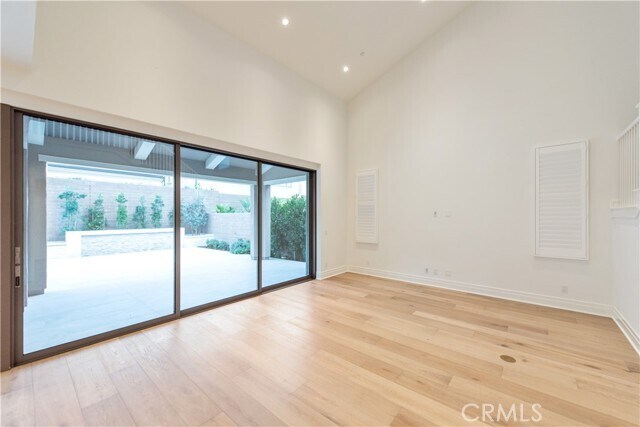 Building Photo - 114 Limone