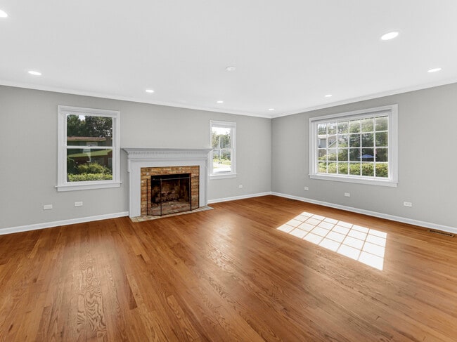 Building Photo - 23827 N Overhill Dr