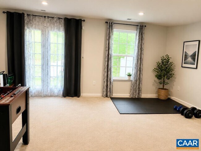 Foto del edificio - 2046 Elm Tree Ct