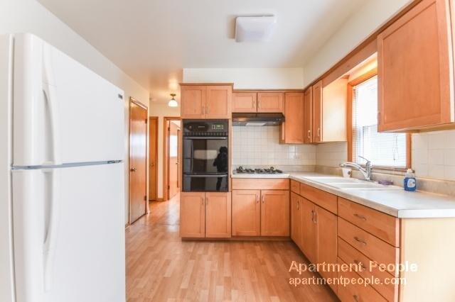 Primary Photo - 2611 W Logan Blvd
