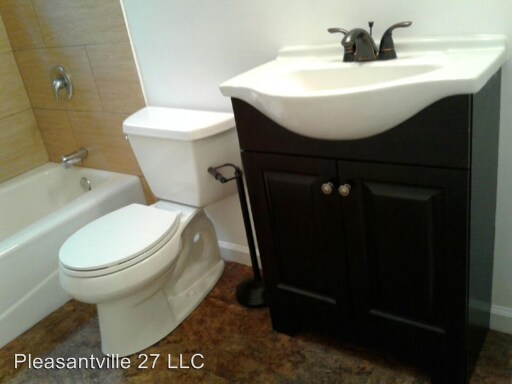 Foto del edificio - 540-540 E Pleasant St