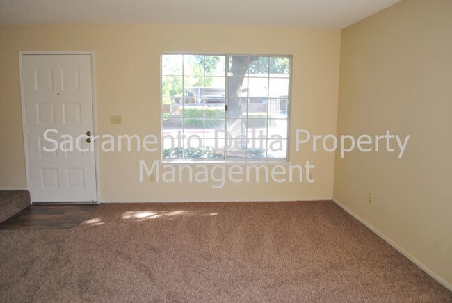 Foto del edificio - 3901 Oak Villa Cir