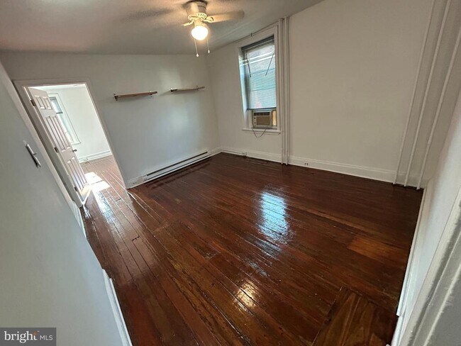 Foto del edificio - 3700 Midvale Ave