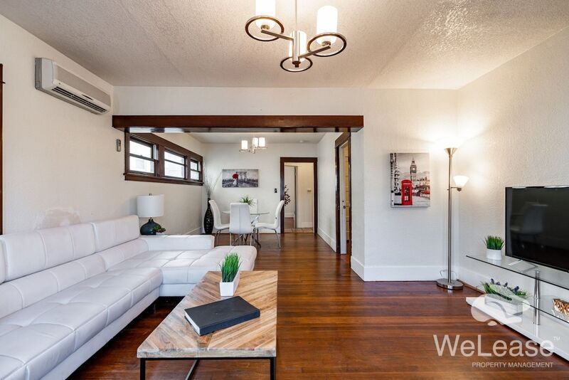 Primary Photo - 141 W Ivy St