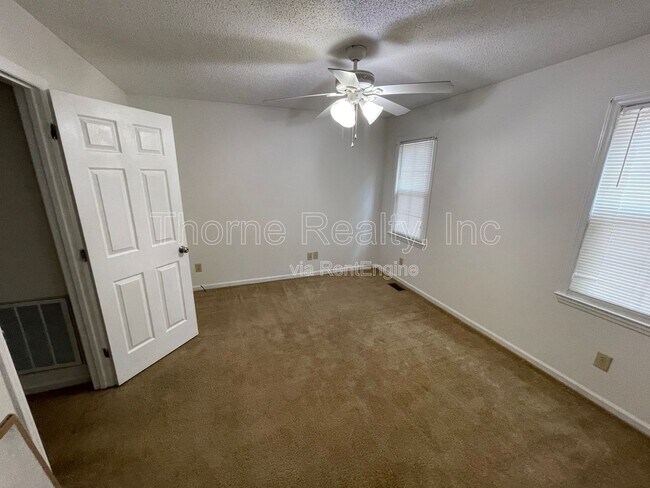 Building Photo - 101 Opossum Trot Ct