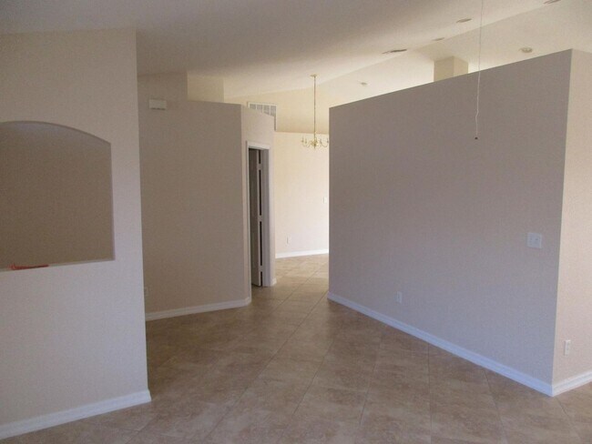 Foto del edificio - 3303 SW 8th Ct