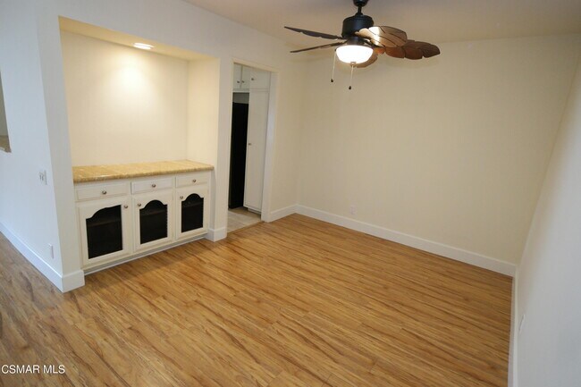 Foto del edificio - 31554 Agoura Rd