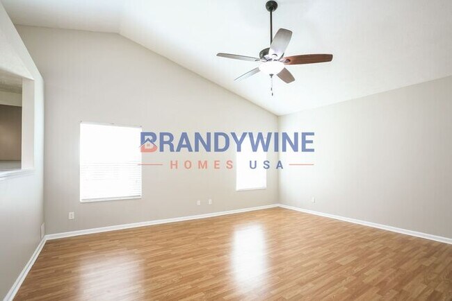 Foto del edificio - Coming Soon - Westside 3 bedroom 2 bath home!