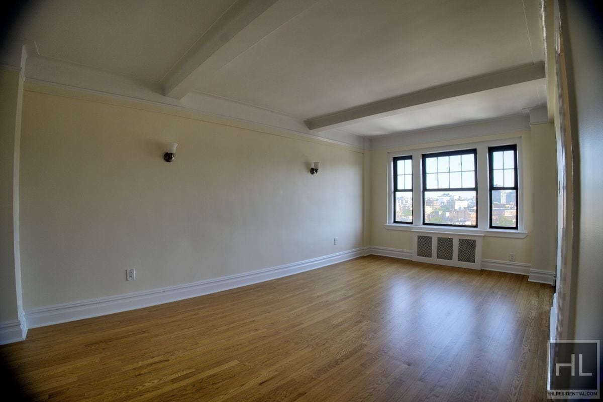 Primary Photo - AMAZING STUDIO APARTMENT!! AMAZING DEAL! W...