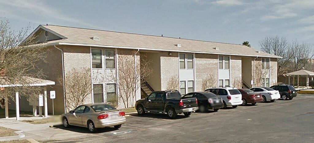 Foto principal - 820 N Bibb Ave