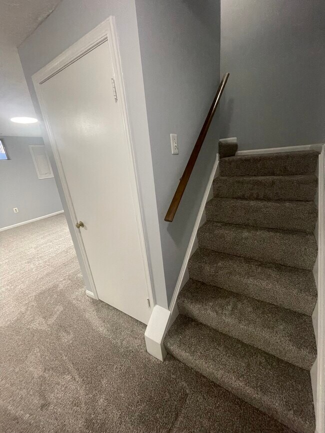 Foto del edificio - 6802 Cottingham Ln