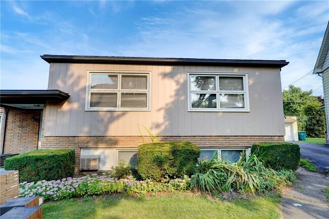 Foto del edificio - 2233 Clifford Ave
