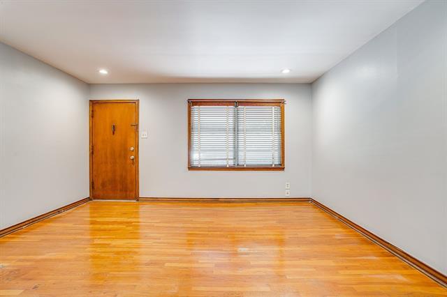 Building Photo - 604 Monticello Dr