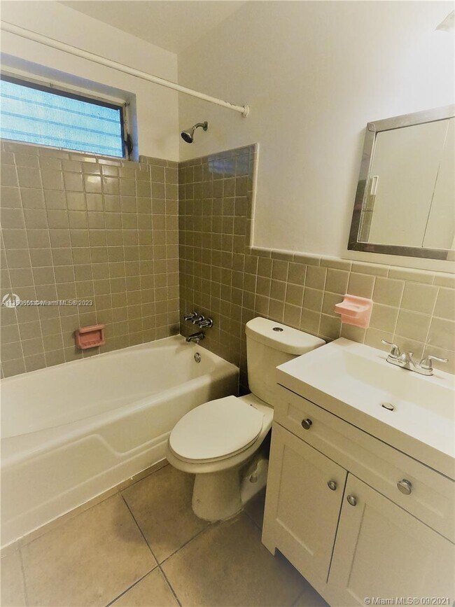 Foto del edificio - 412 SW 10th St