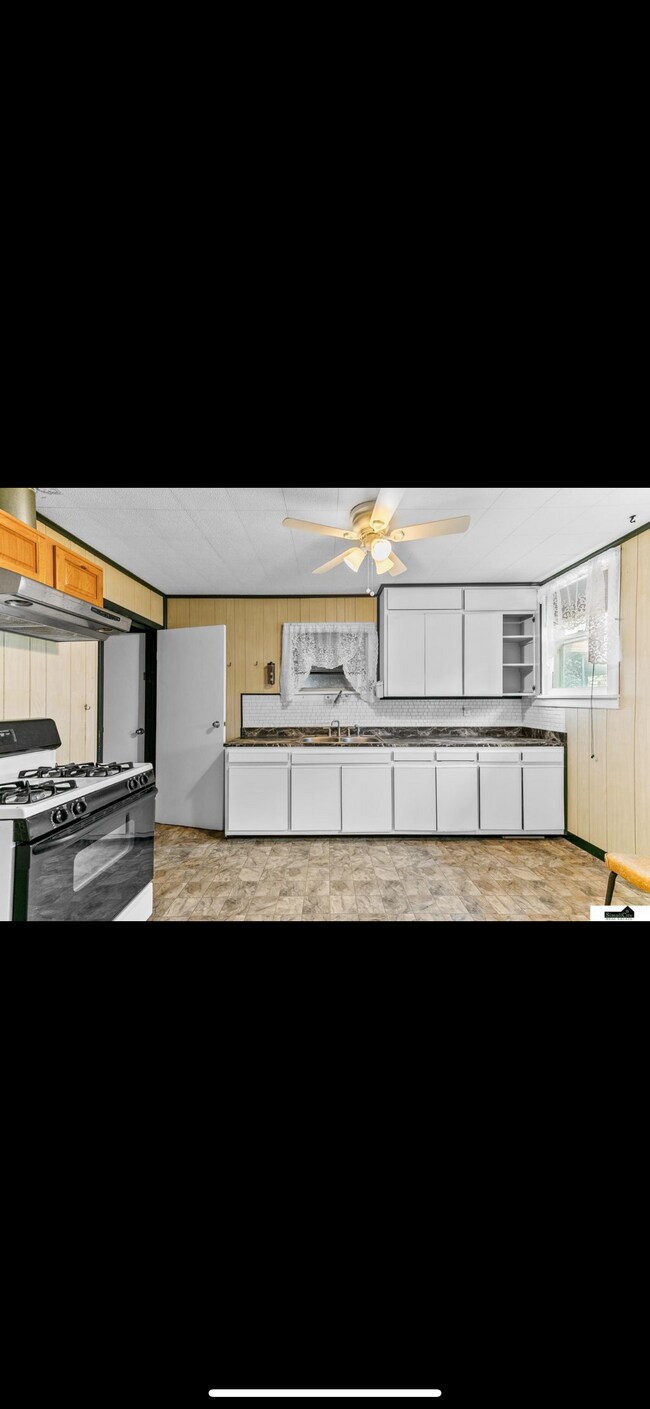 Building Photo - 516 N 23rd St