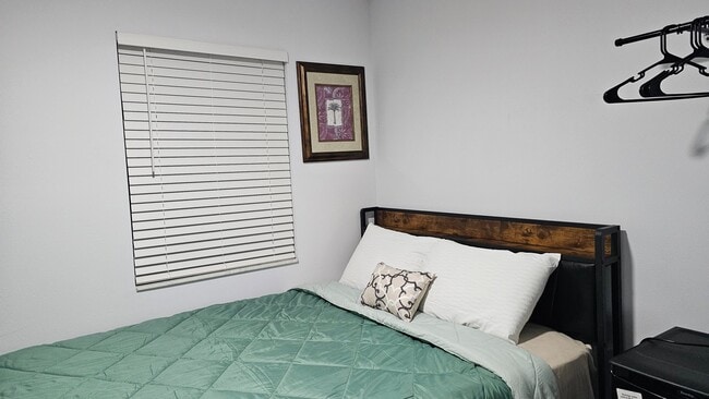 Photo - 10950 Fernando St House