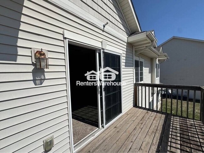 Foto del edificio - 1624 NW Prairie Lakes Dr