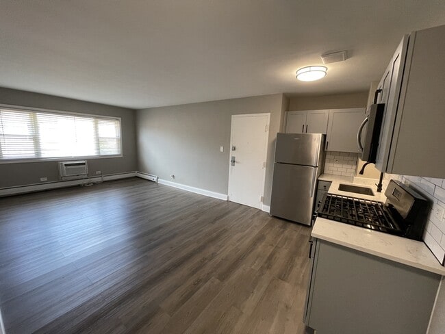 Building Photo - 21 N Dryden Pl