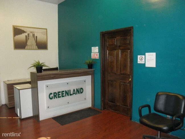 Building Photo - Studio, 1 bath Apartment - 3518 Foothill Blvd