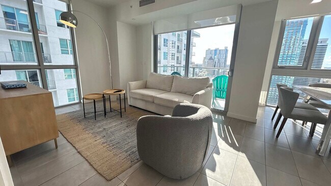 Building Photo - 227 NE 2nd St