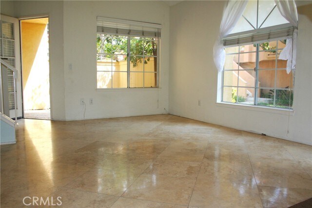 Building Photo - 51 Alberti Aisle