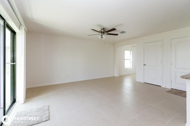 Foto del edificio - 2450 Caspian Dr, Lakeland, FL 33805